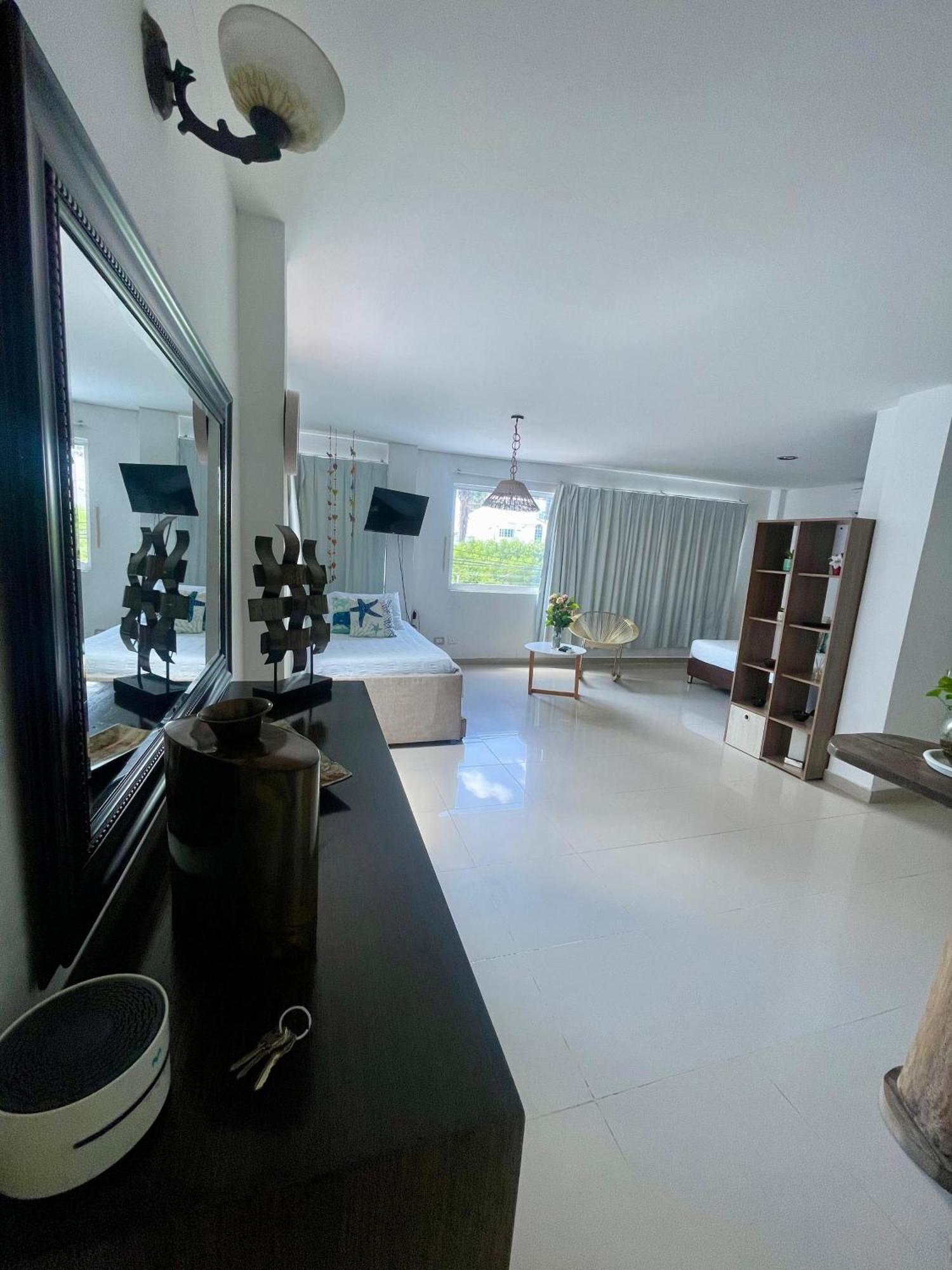 201 Frente A Américas Apartamento